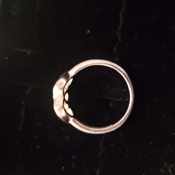 Ring - Picture 2 of 4